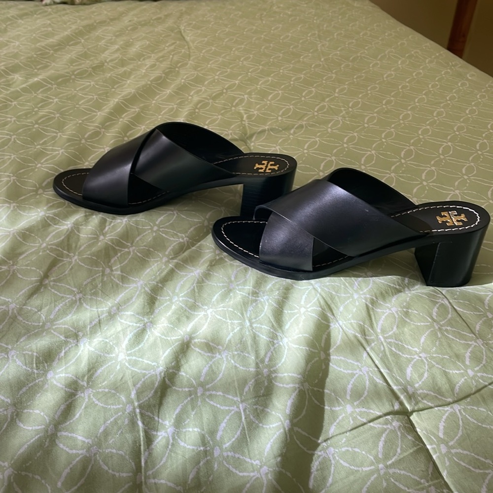 Tory Burch heeled slides - Picture 3 of 9